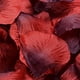 thumbnail image 4 of Guardurnaity Paquete de 100 pétalos de flores de rosas artificiales, decoración romántica, suministros de diseño de flores falsas para Ropa, zapatos y accesorios Miscelánea Rosa oscuro 5x5cm, 4 of 4