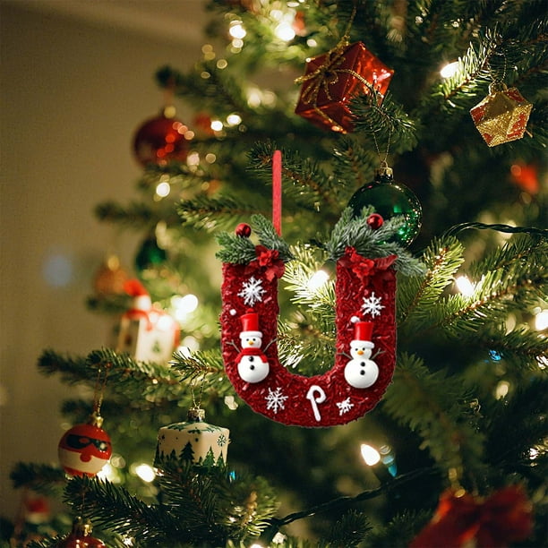 Uuiauoio 26-Piece Alphabet Christmas Ornaments Set with Holiday Designs, Acrylic Letter Tree Pendants for Decor, Festive Xmas Hanging Decorations for Home and Office Displays