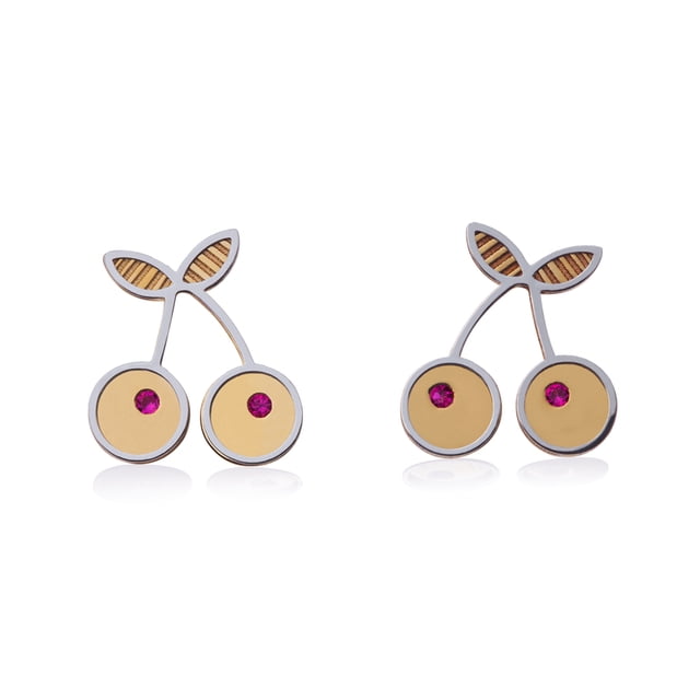 Aretes de oro 14k GIALLO Broquel GIALLO COLLECTION Cerezas de oro amarillo y oro blanco con cortes diamantados y circonias rojas