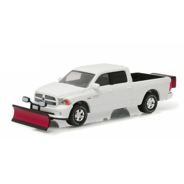 Greenlight 164 2015 Ram 1500 With Snow Plow and Salt Spreader (Hobby
