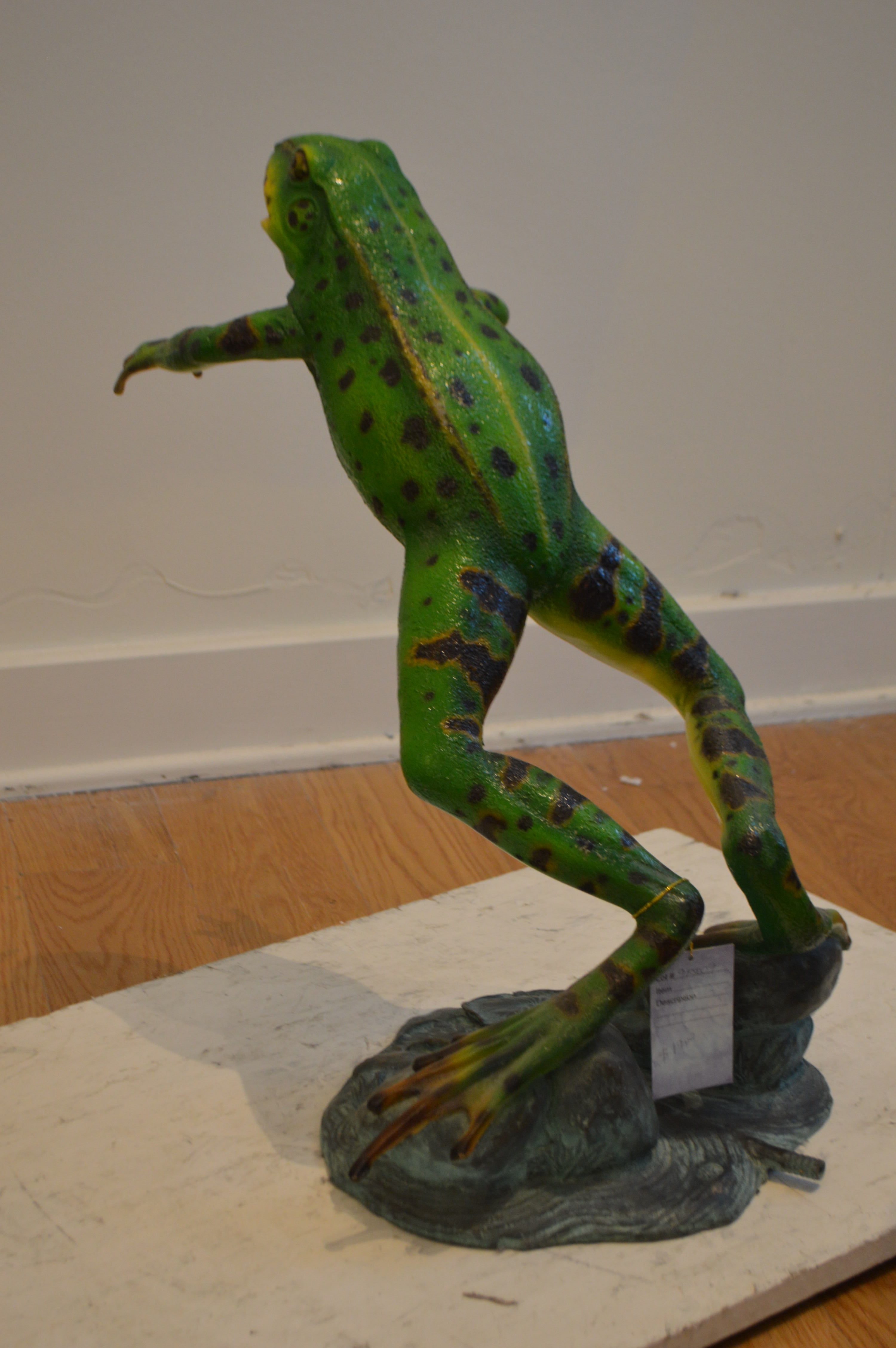Nifao Jumping Frog – Outdoor Bronze Fountain, Garden Water Feature, 19"L x 12"W x 22"H