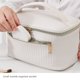 thumbnail image 2 of Bolso de Cosméticos Bolsa de lavado de viaje de almacenamiento de cuero Cremallera de diseño de apertura grande para mujeres y niñas, 2 of 7