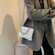 thumbnail image 4 of Bolso bandolera con entramado de cuero PU para mujer Bolso con cadena de color sólido (Blanco) Tmvgtek Oficina Multiescena Multifunción, 4 of 9