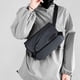 thumbnail image 5 of Bolso de hombro impermeable de gran capacidad para trabajo y viaje, bolso bandolera negro con múltiples compartimentos, bolso de mensajero liviano de 11.42x8.66x3.15in para hombres y mujeres, 5 of 5