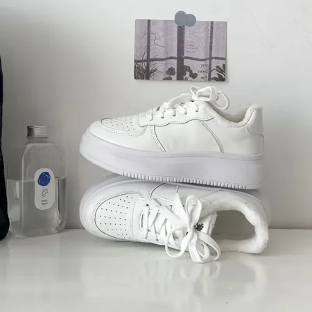 

Yishow-B Women‘s White Platform Lace-Up Skate Shoes Casual Faux Leather Low Top Sneaker Women‘s Footwear