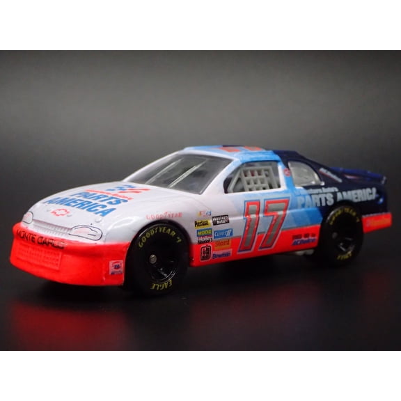 (Open Box) 1996 CHEVY CHEVROLET MONTE CARLO DARRELL WALTRIP NASCAR 1:64 DIECAST MODEL CAR