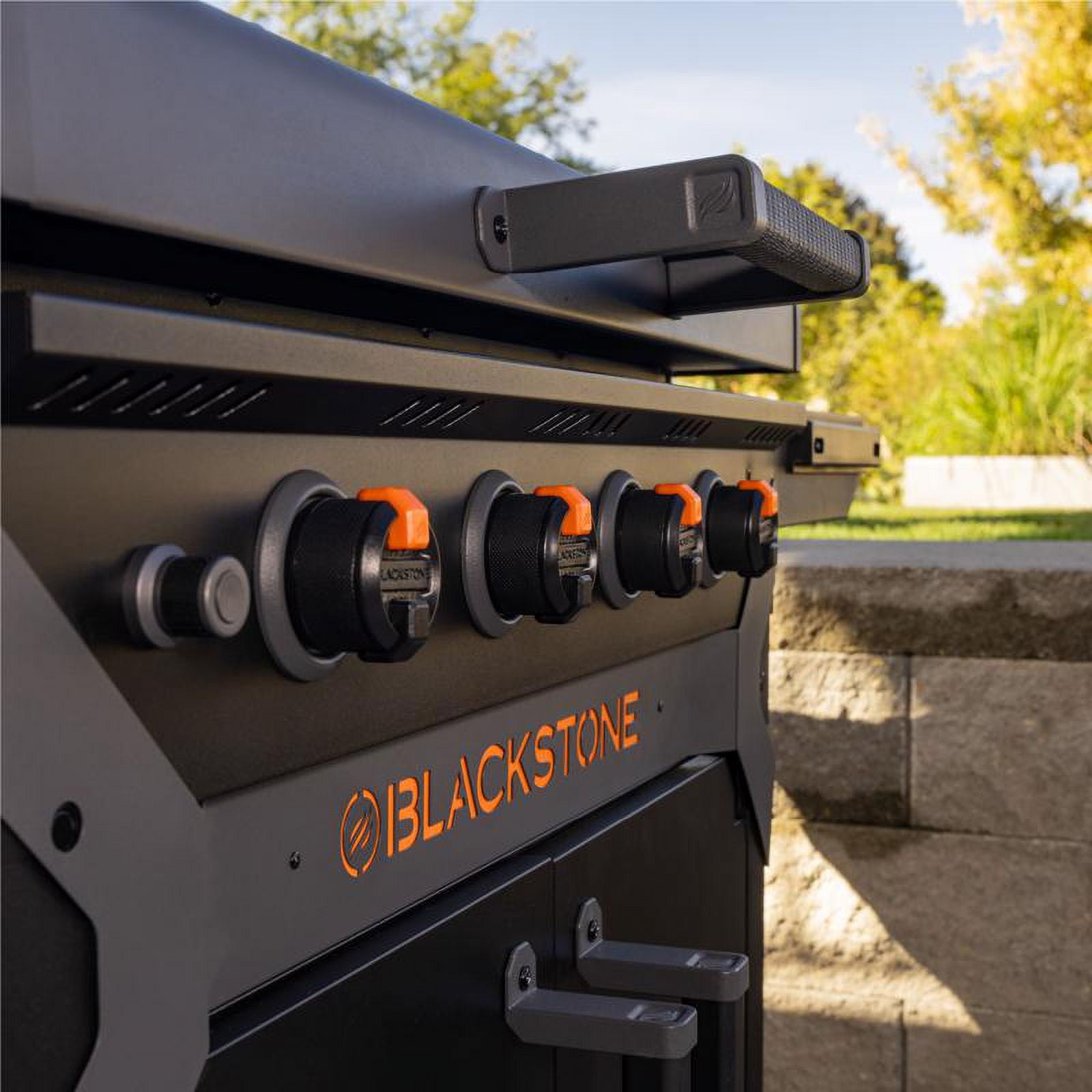 Blackstone 4 Burner Liquid Propane Outdoor Griddle with Hood Black