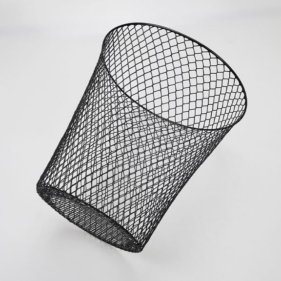 LOLIPPYY 1Set Heavy-Duty Iron Plant Cover Mesh for Home Use Garden Cloche with Stake Details