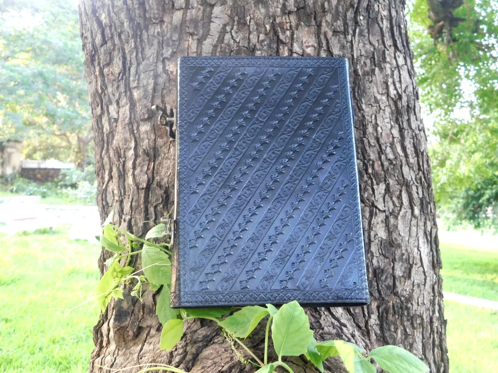 Handcrafted Embossed Design Vintage Leather Bound Journal Diary Celtic Trinity Knot Notebook For Men & Women Office Stationary Use