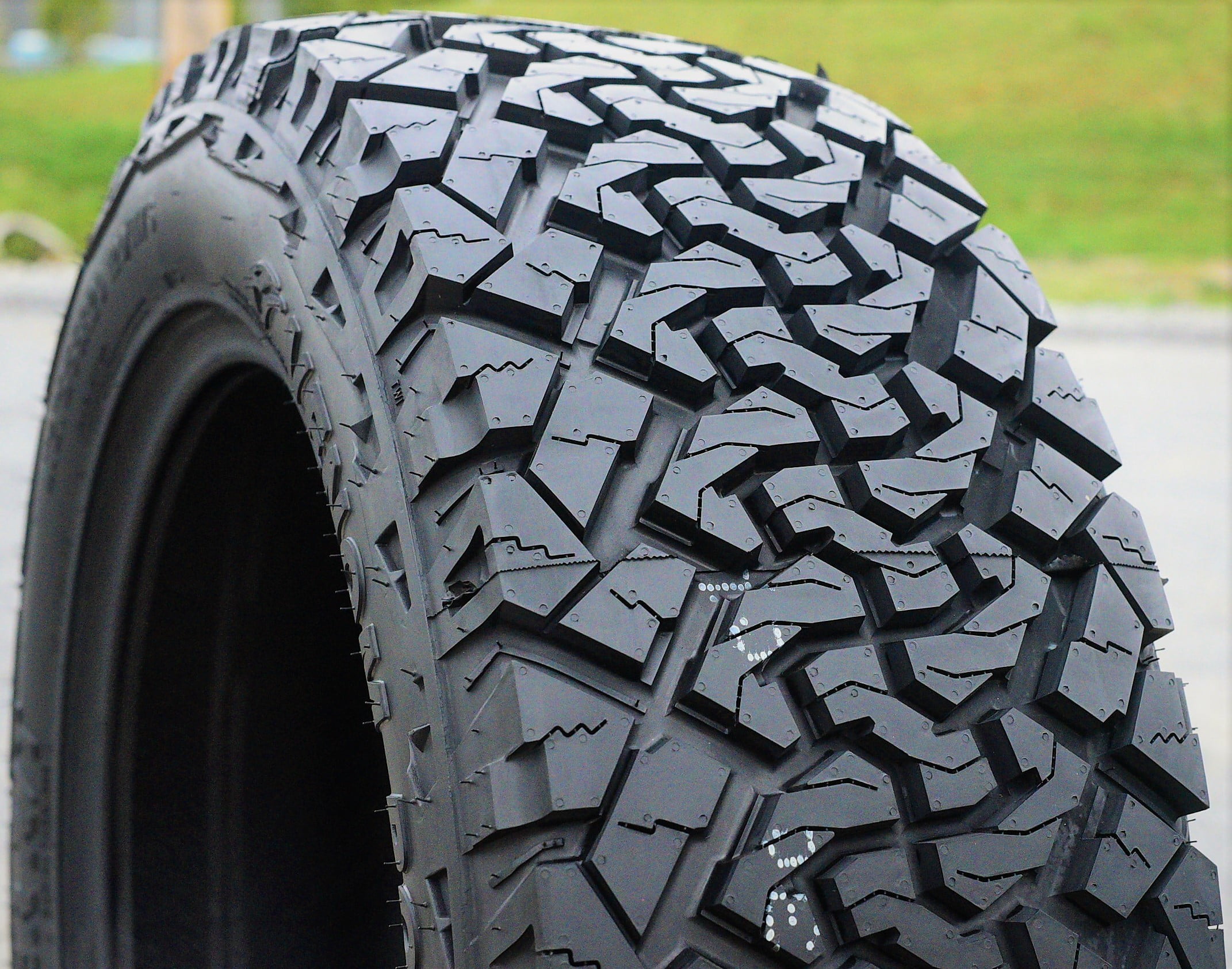 Venom Power Terra Hunter X/T LT 33X12.50R18 12 Ply A/T All Terrain Tire Sansujyuku sansujyuku.com