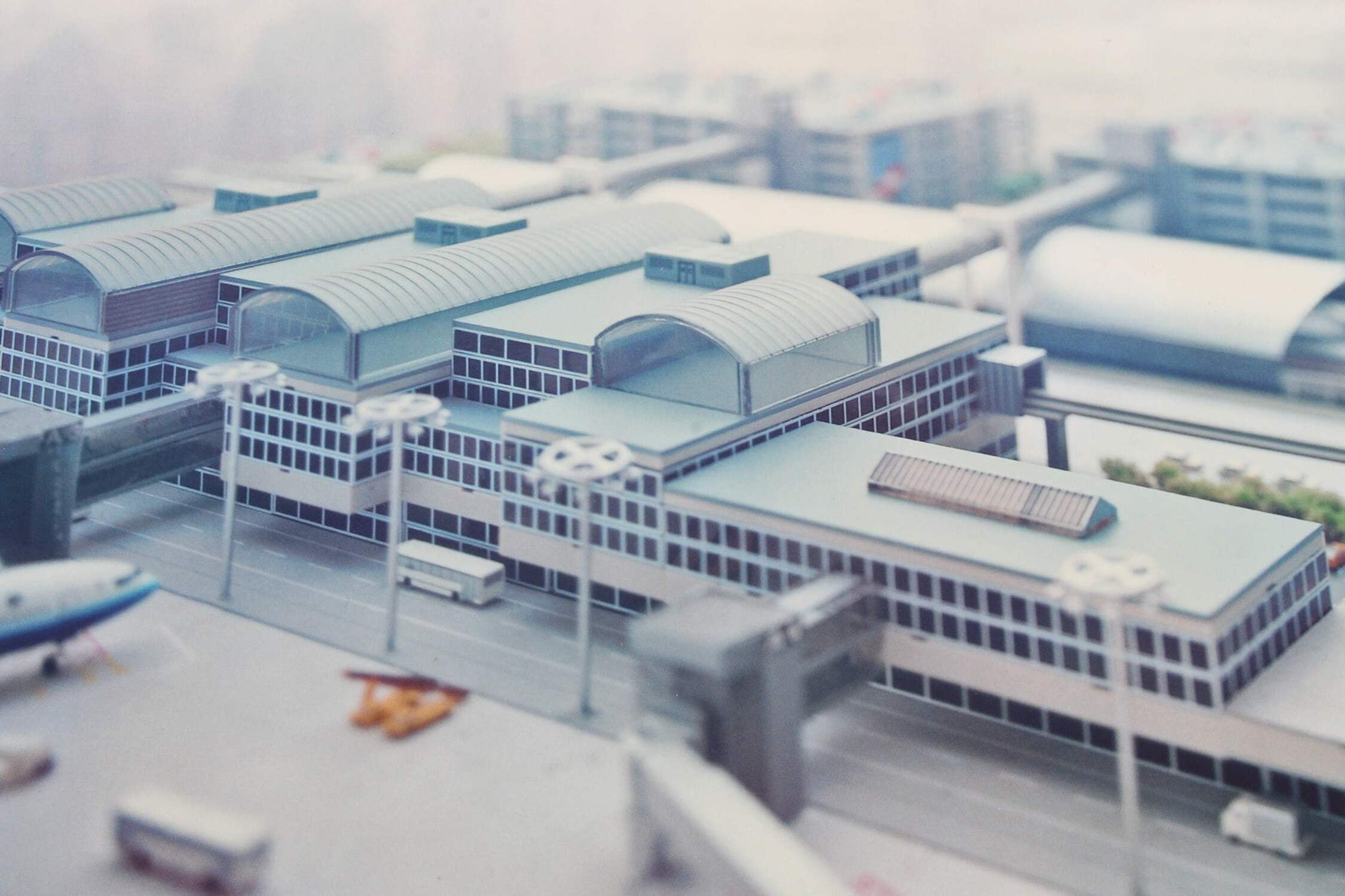 航空機・ヘリコプター herpa Airport Buildings I 1:500 Herpa Wings 1:500 Airport Buildings Construction Kit Art.-No