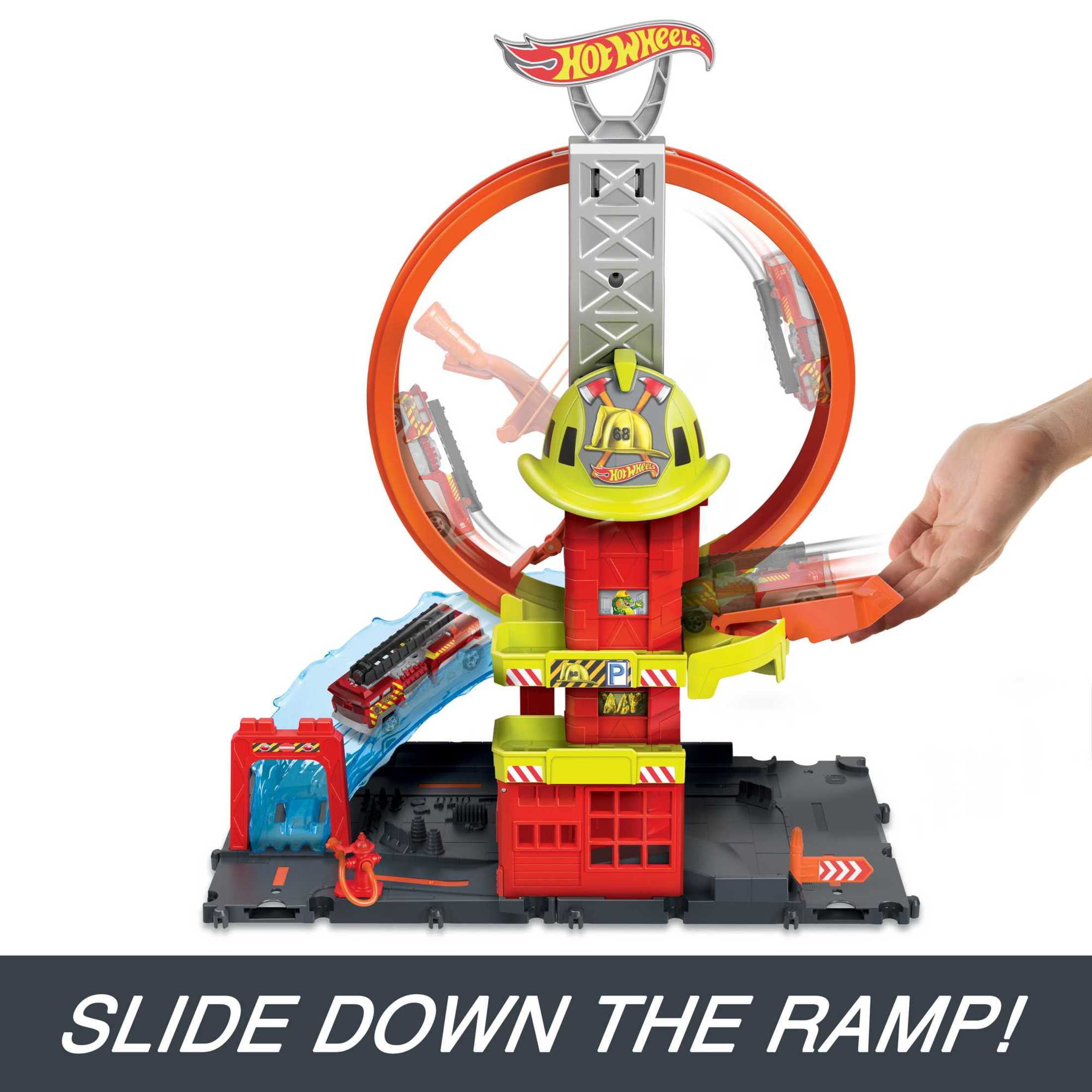 Hot Wheels City Super Loop Fire Station Playset & 1 Toy Firetruck in 1:64 Scale