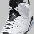thumbnail image 3 of Ni - ke Ni - ke Air Jordan VI 6 Retro Reverse Oreo White Black CT8529-112 sz 8.5 Men's, 3 of 5