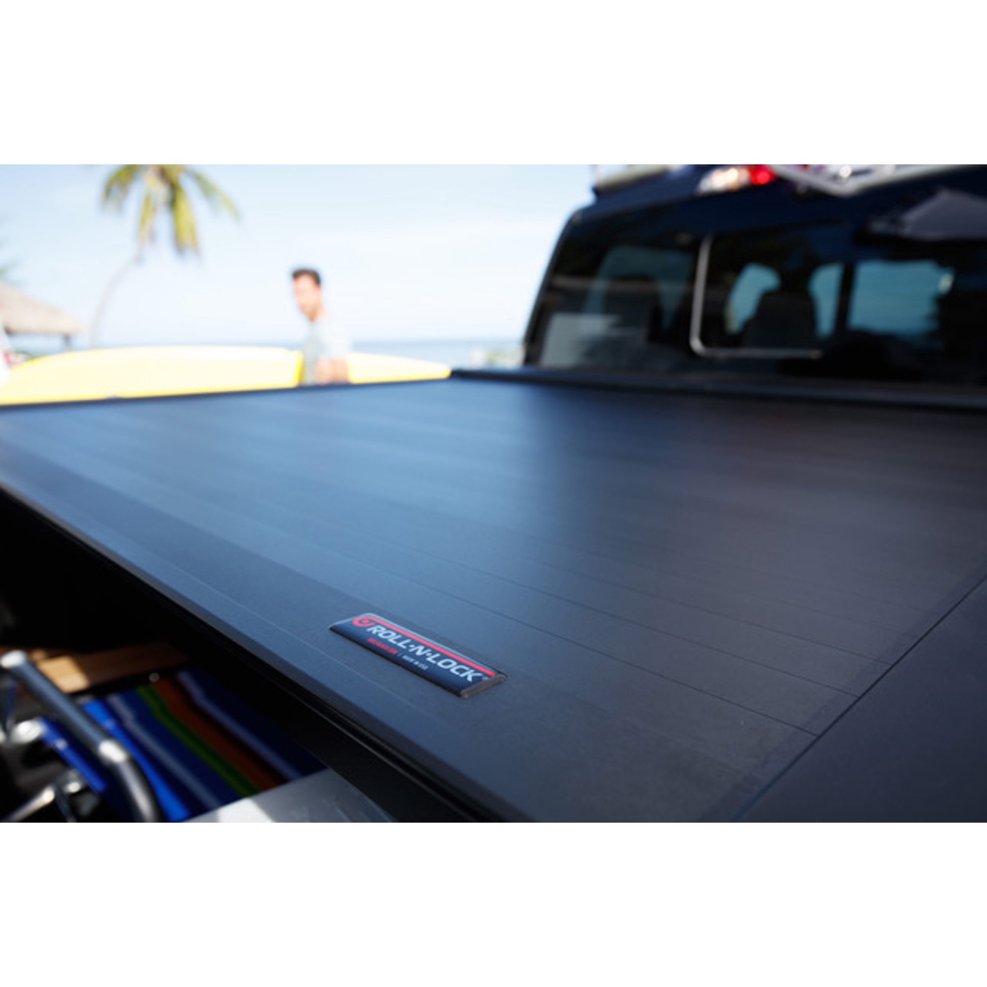 Roll N Lock Rc221e Tonneau Cover E Series Power Retractable Lockable Matte Black Aluminum Walmart Canada