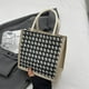 thumbnail image 1 of Xiao Hua Bolso de hombro tejido para mujer, bolso de mano y neceser, elegante bolso de playa de verano, 21,5 x 10,9 x 19,8 cm (negro A), 1 of 4