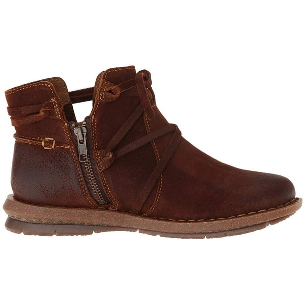 tarkiln chukkas by born