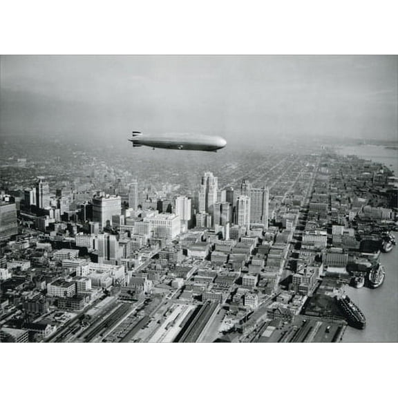 Avanti Press Graf Zeppelin Over Downtown Historic Detroit Blank Note Card