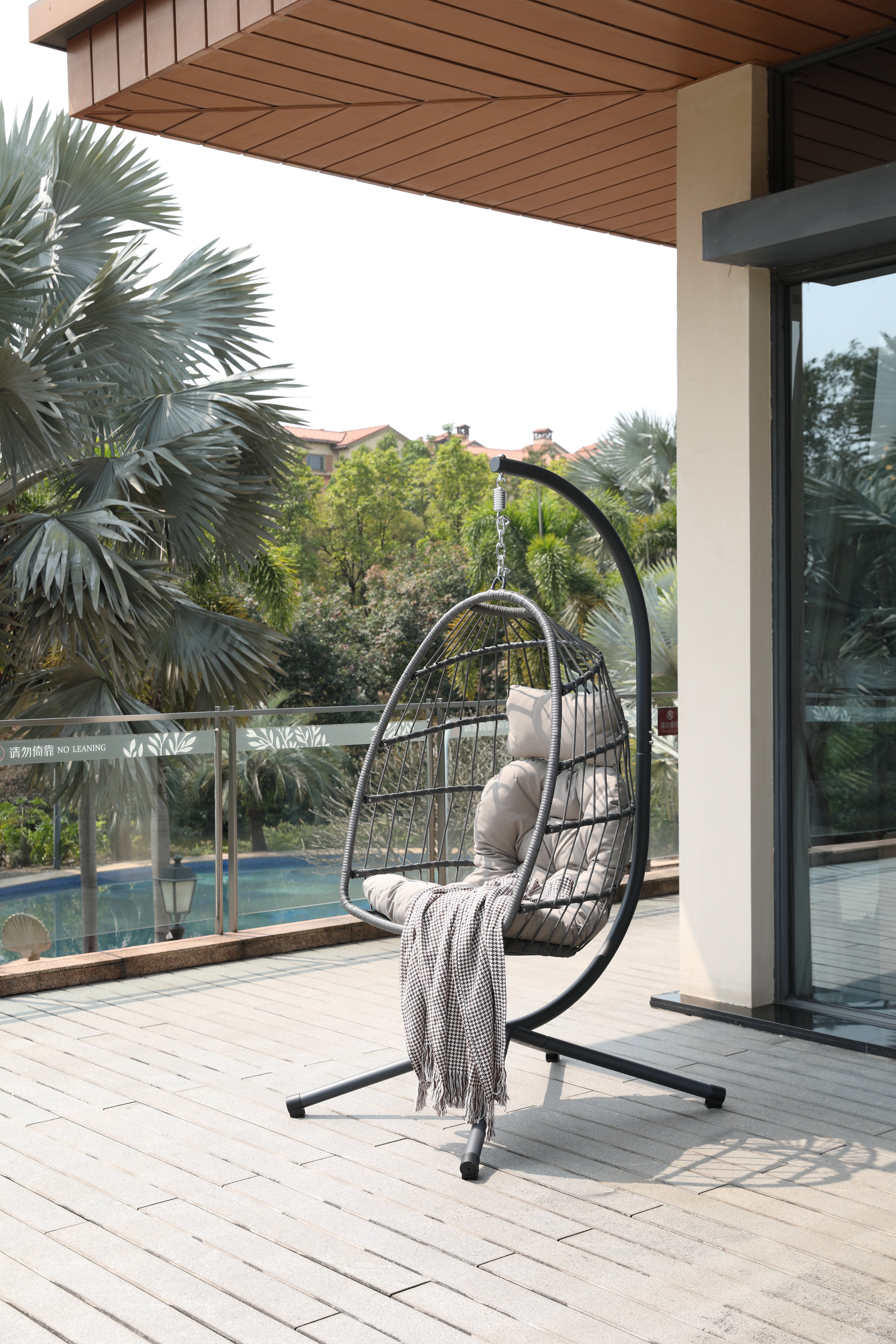 Sailvan Outdoor Foldable Egg Hanging Swing Chair with Stand