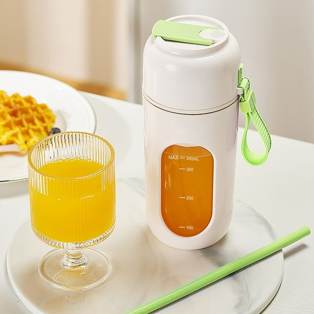 Portable Blender, 3.54*8.26 Inch USB Rechargeable Mini Juicer Blender, Personal Size Blender for Juices, Shakes and Smoothies, Best gift for relatives and friends