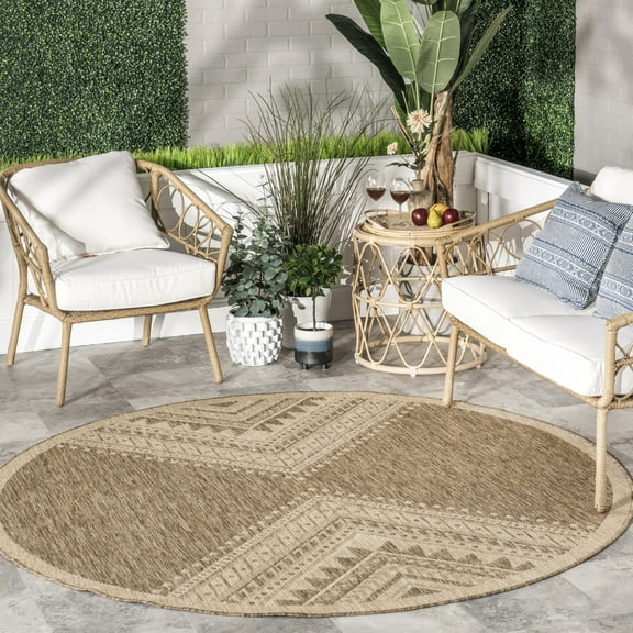 nuLOOM Landry Aztec Indoor/Outdoor Area Rug, 6' 7", Round, Landry Brown