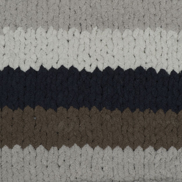 Bernat Blanket Stripes #6 Super Bulky Polyester Yarn, Red Alert 10.5oz/300g, 220 Yards (4 Pack)
