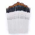 thumbnail image 4 of Juego de 12 pinceles de madera portátiles para pintar, acuarela y lana de nailon para hombres, mujeres y estudiantes (puntas para la lengua)., 4 of 7