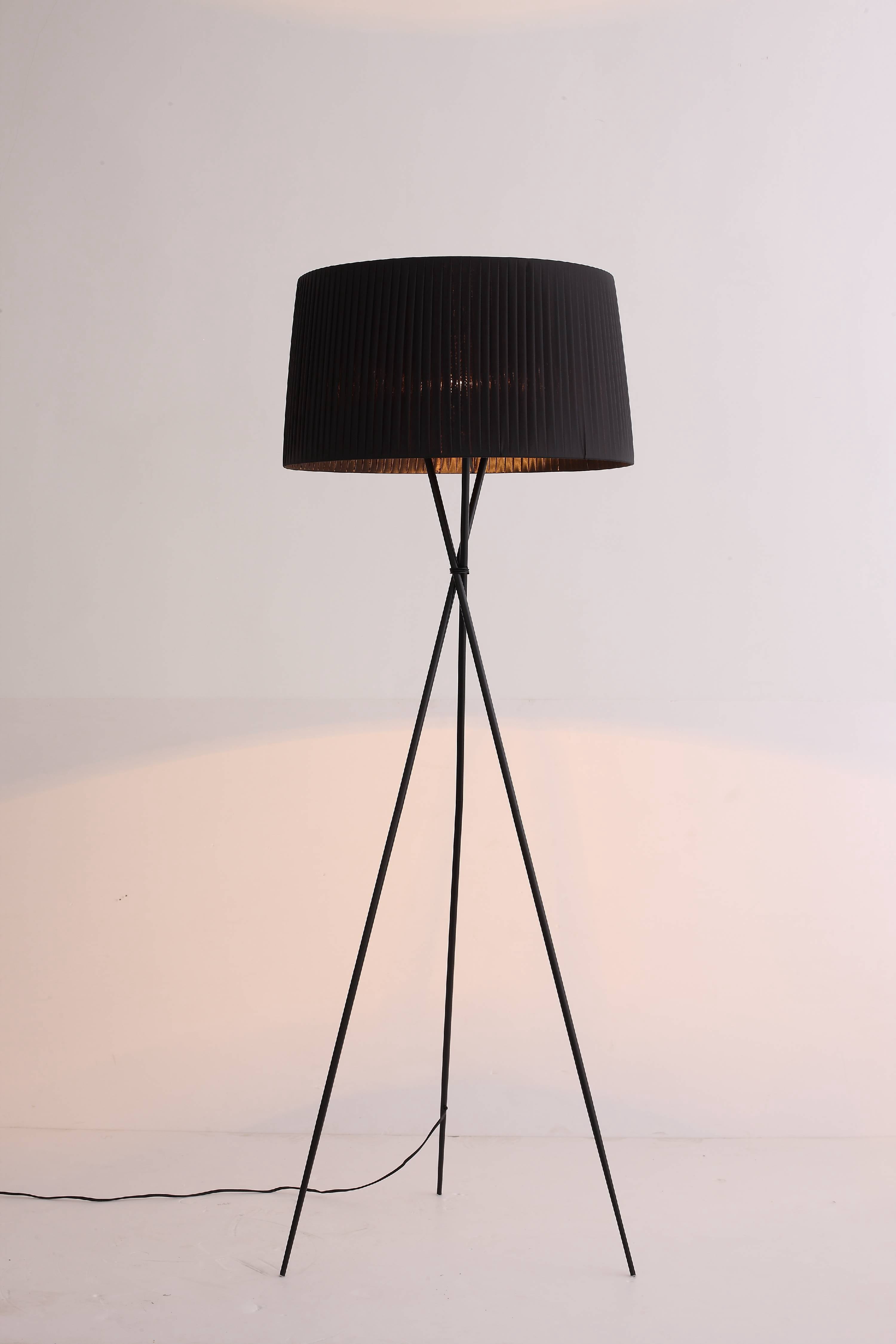 whiteline modern outdoor living on Whiteline Modern Lighting Black Paige Contemporary Carbon Steel Floor Lamp Walmart Com Walmart Com