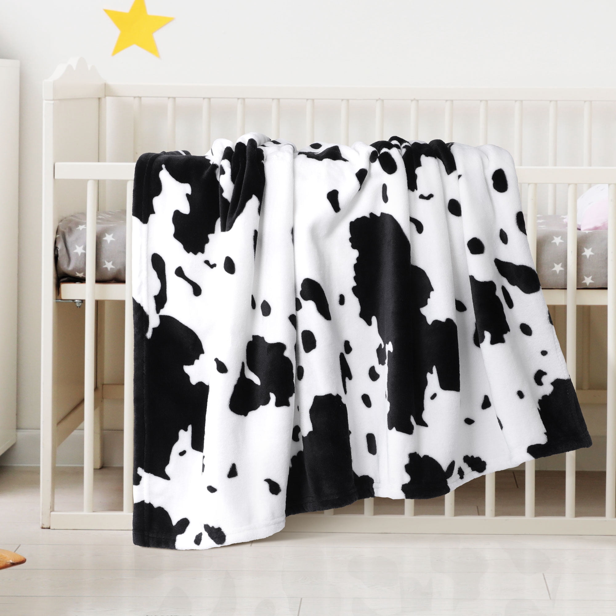 PiccoCasa Cow Printed Soft 300GSM Flannel Throw Blanket Sofa Bed Black 39" x 51"
