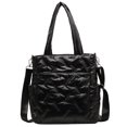 thumbnail image 1 of Bolso Tipo Cartera Informal Acolchado JShteea Con Entramado Con Asa Superior negro, 1 of 9