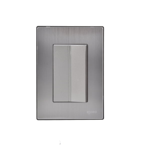 Placa armada iGoto con 1 apagador sencillo de 3 módulos Color Plata INOX1005
