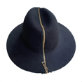 thumbnail image 2 of Sombrero de fieltro poco profundo con cremallera para hombre y mujer, gorro de lana retro con cadena punk europea, gorra plana novedosa, moda urbana, tendencia salvaje, 2021, 2 of 4