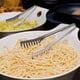 thumbnail image 1 of Pinzas de cocina de acero inoxidable tipo peine | Pinzas multiusos para barbacoa, espaguetis, fruta y pan | Utensilio de cocina de 21,8 cm para restaurantes y hogares, 1 of 6