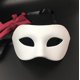 thumbnail image 2 of Máscara de mascarada JM para hombre Halloween Blanca, 2 of 3