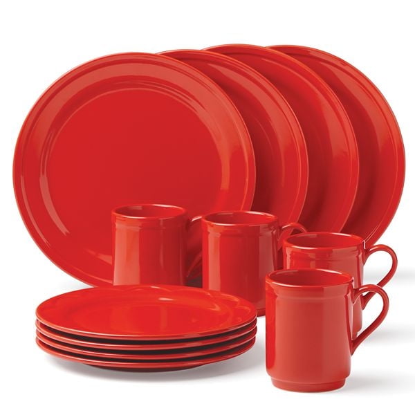 Тарелки красного цвета. Красная посуда. Набор посуды красный. Посуда красного цвета. Чайный набор красный.
