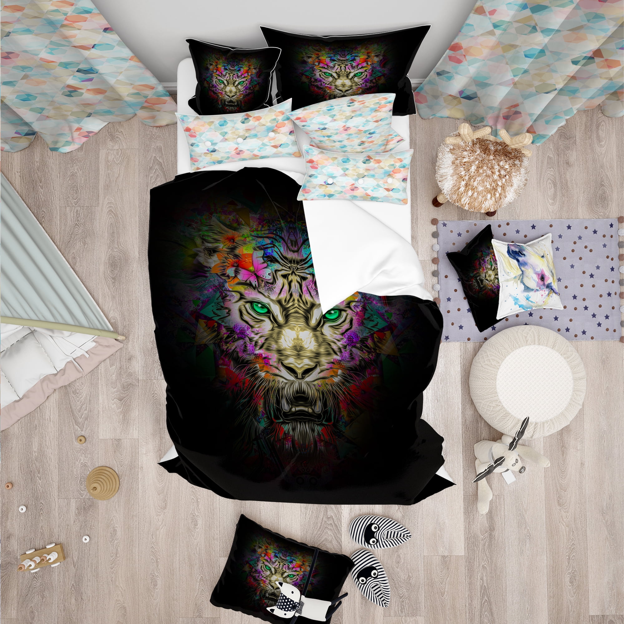 Designart 'Fierce Tiger Head on Black' Modern & Contemporary Duvet Cover Set