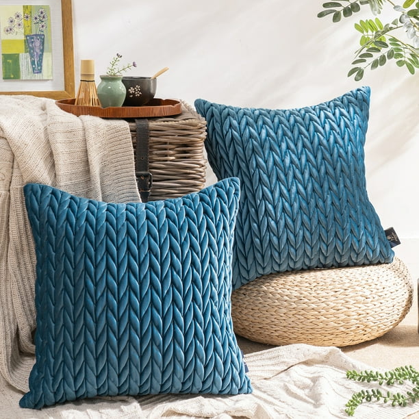 Phantoscope Quilted Velvet Braid Textured Pleated Decorative Throw