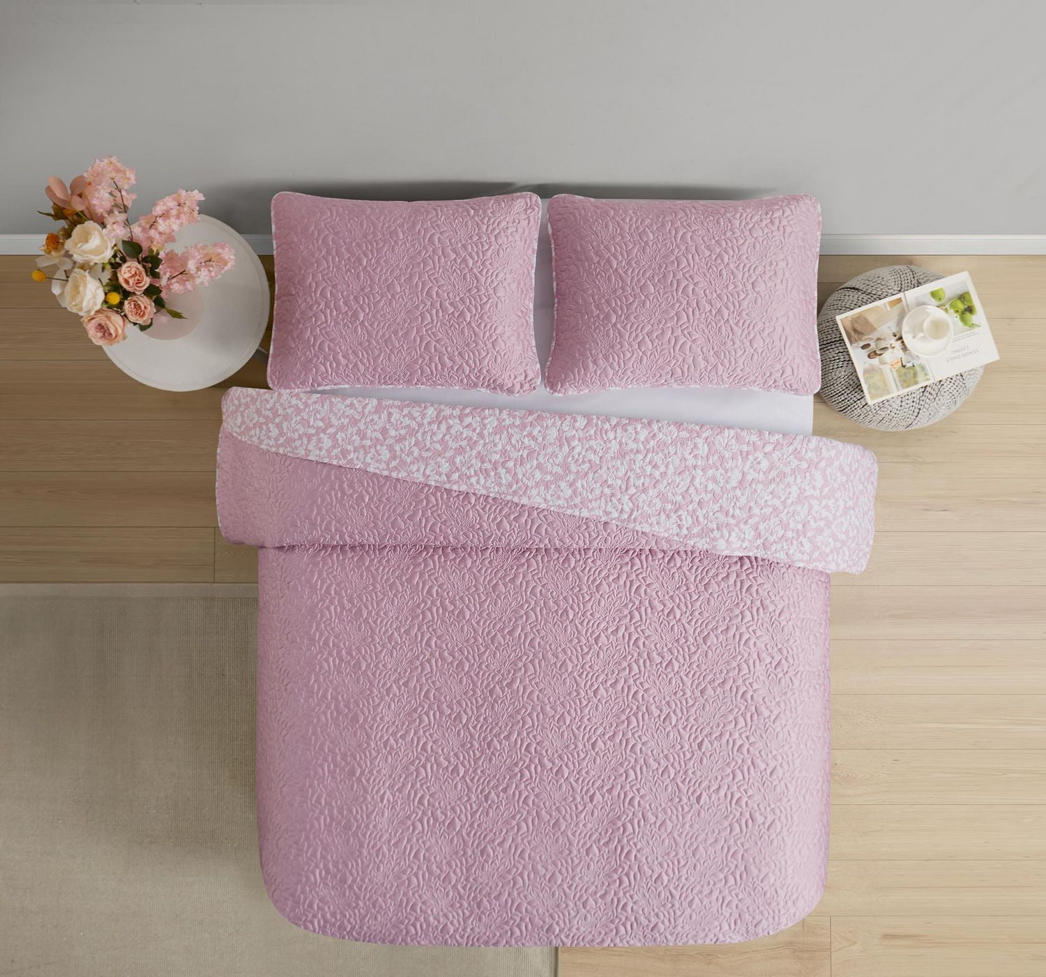 Valerie 3 Piece Reversible Quilt Set