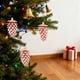 thumbnail image 4 of Juego de 3 adornos navideños de piñas y frutas | Adornos colgantes de plástico para el árbol | Colores dorado, rojo y plateado, 4 of 6
