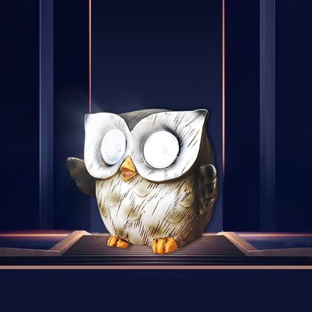 Lámpara solar de resina con forma de búho, ideal para decoración de escritorio y como regalo de cumpleaños.