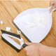thumbnail image 1 of Cepillo/fregador de cerdas suaves con recogedor (caqui) ShuxiuWang 9024735591320, 1 of 1