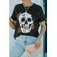 thumbnail image 4 of ABPHQTO Camiseta gráfica de manga corta con estampado de rosas y calaveras negras para mujer, 4 of 5