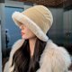 thumbnail image 5 of Sombrero de pescador peludo de invierno para mujer, sombrero cloche de piel sintética con ala enrollada y forro polar, 5 of 5
