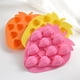 thumbnail image 5 of Molde para cubitos de hielo con forma de fresa, ideal para hacer gelatina, bebidas de fiesta y chocolate (color aleatorio), 5 of 6