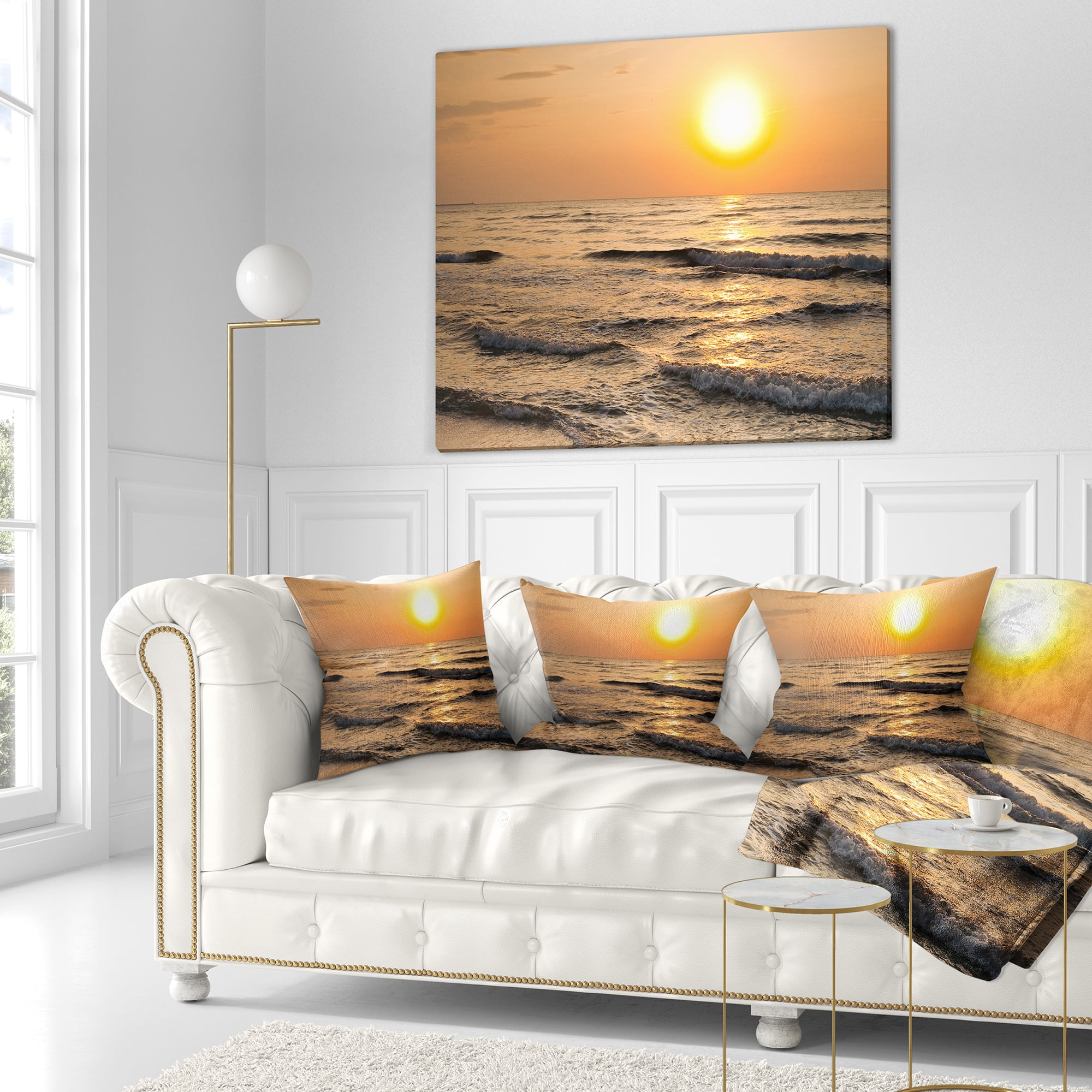 Designart Typical Sunrise with Tranquil Waves - Seascape Throw Pillow - 16x16