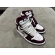 thumbnail image 4 of Size 8.5 - Jo r-dan 1 Retro High OG Bordeaux, 4 of 6