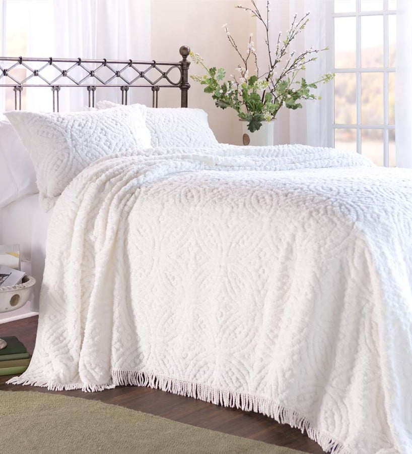 Queen Beatrice Home Fashions Wedding Ring Chenille Bedspread Ivory