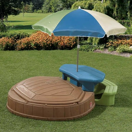 Step2 Summertime Play Center and Sandbox Picnic Table and Umbrella