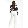 thumbnail image 3 of Blusa Roman Fashion Escote Cruzado Talla Extra Negro 38, 3 of 6