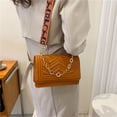 thumbnail image 4 of Bolso de mano con cadena de diamantes, versión coreana de moda, pequeño bolso cuadrado, bolso de hombro popular entre las celebridades de Internet, bolso de mensajero femenino, bolso femenino., 4 of 5