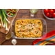 thumbnail image 3 of Pyrex 1090948 Refractario de Vidrio para Hornear Easy Grab con Tapa Roja 1.9 L, Multicolor, 3 of 4
